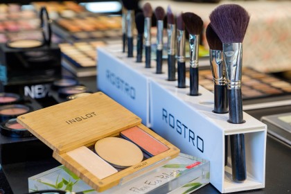 Inauguración tienda Inglot by Jennifer López en Barcelona