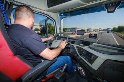 Lotrans Portes, reportaje de la nueva flota de camiones