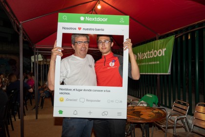 Encuentro de vecinos usuarios de la app Nextdoor