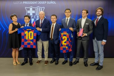 Evento de la renovación de acuerdo entre Oppo y el Futbol Club Barcelona