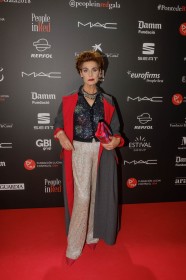 Antonia Dell’Atte en el photocall de la gala People in Red de la Fundación Lucha contra el Sida (Barcelona, 2018)