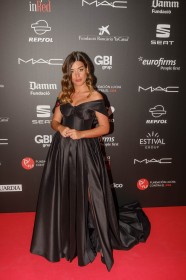 Aida Domenech (@dulceida) en el photocall de la gala People in Red de la Fundación Lucha contra el Sida (Barcelona, 2018)