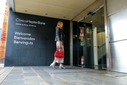 Silvia Bosch para Clínica Hepler Bone